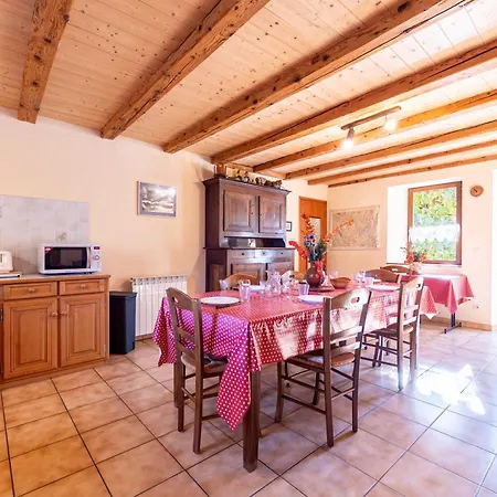 Holiday home Sambuy Et Belle-etoile