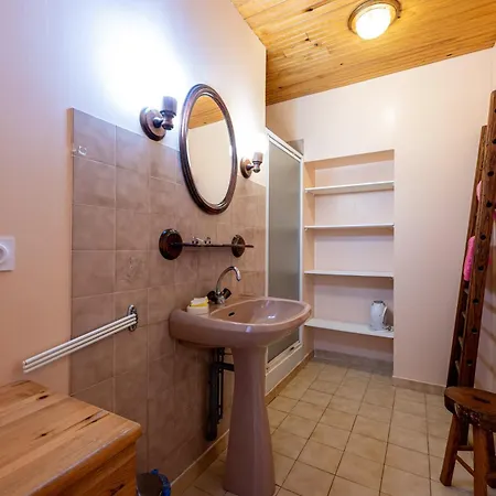 Holiday home Sambuy Et Belle-etoile *